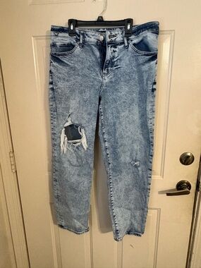 Express Light Blue Distressed Women’s Jeans